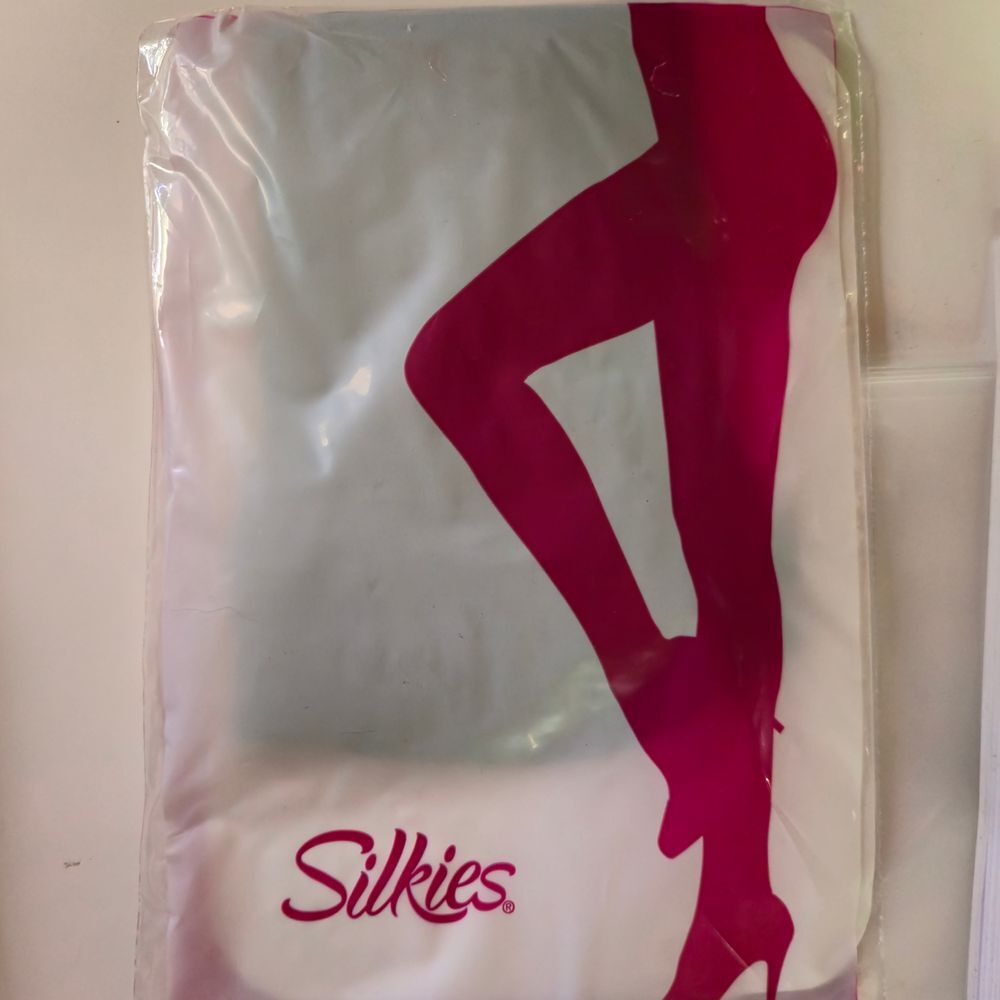 New in Package Silkies Lot of 7 Womens Trouser Socks Size Queen Hosiery‎ Career